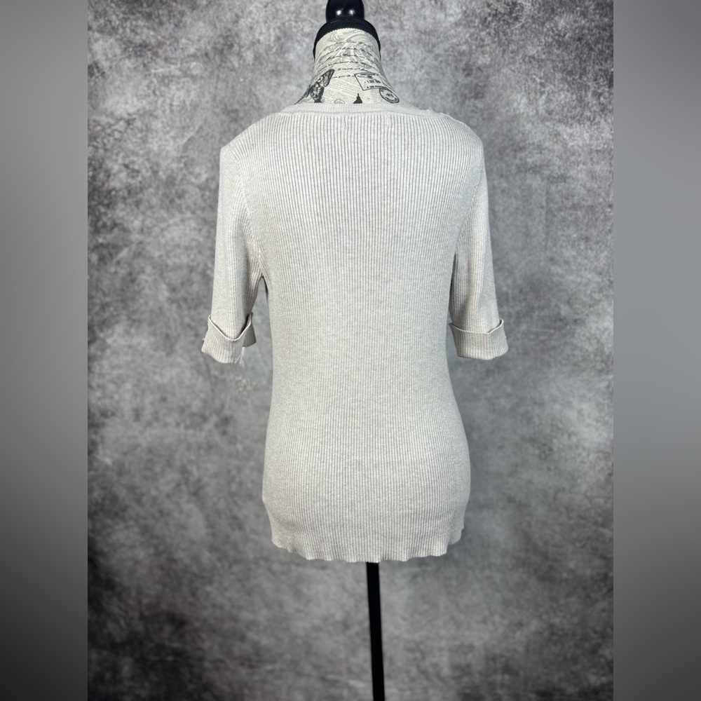 Liz Claiborne Minimalist Beige Ribbed Knit Top Casual Work W buttons Size Large - Picture 5 of 9